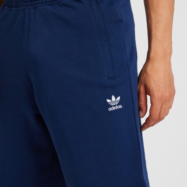 ADIDAS ORIGINALS Pantaloni 'Essentials'  albastru închis / alb preţ