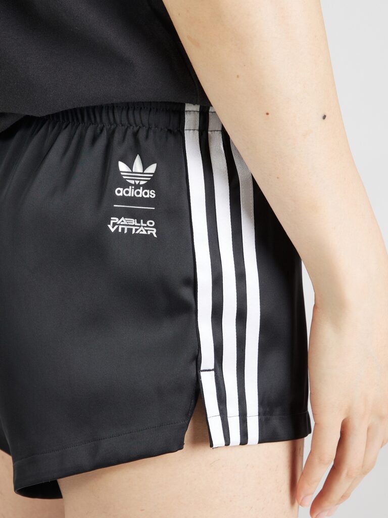 Preţ ADIDAS ORIGINALS Pantaloni 'Pride'  negru / alb