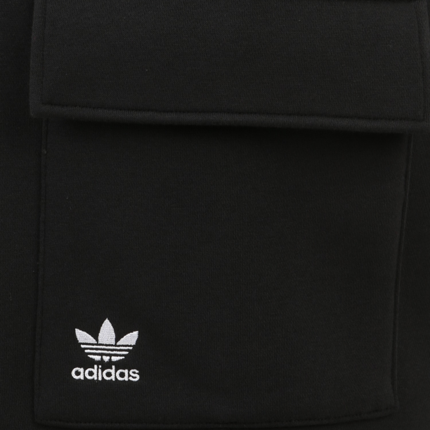 ADIDAS ORIGINALS Pantaloni cu buzunare 'Ess'  negru / alb preţ