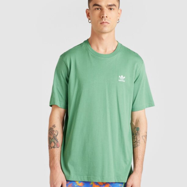 Cumpăra ADIDAS ORIGINALS Tricou 'Trefoil Essentials'  verde deschis / alb