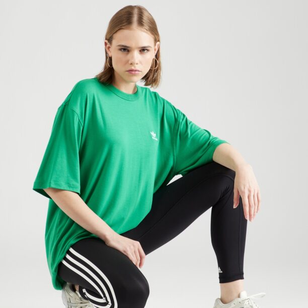 Cumpăra ADIDAS ORIGINALS Tricou supradimensional 'Trefoil'  verde / alb