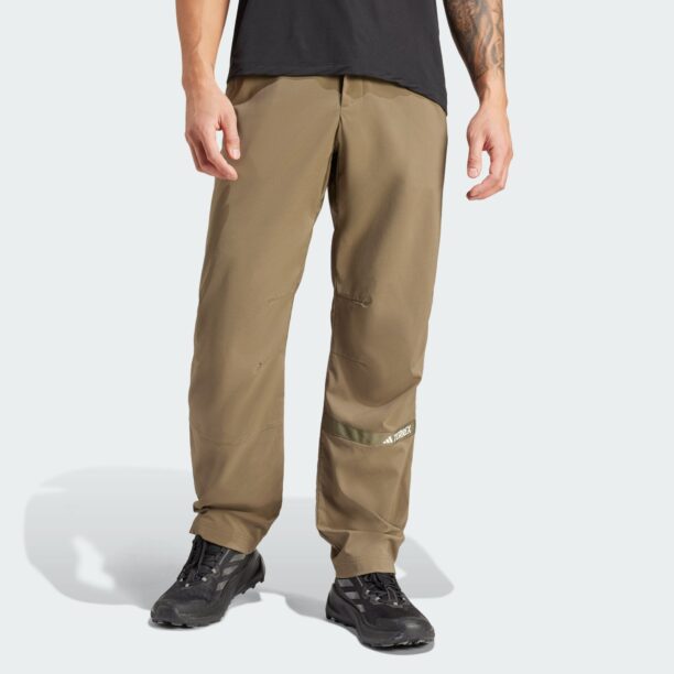 ADIDAS TERREX Pantaloni outdoor  oliv / alb