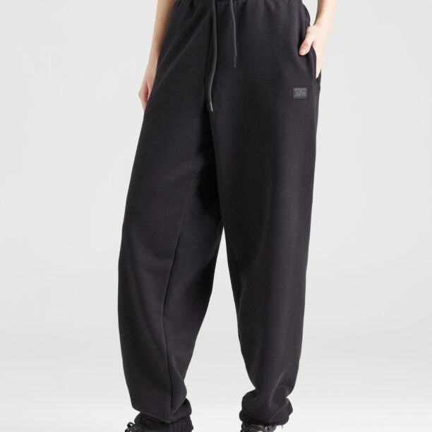 ALPHA INDUSTRIES Pantaloni 'Essentials'  negru