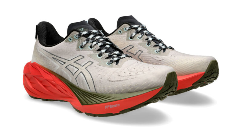 Cumpăra Asics Novablast 4 TR