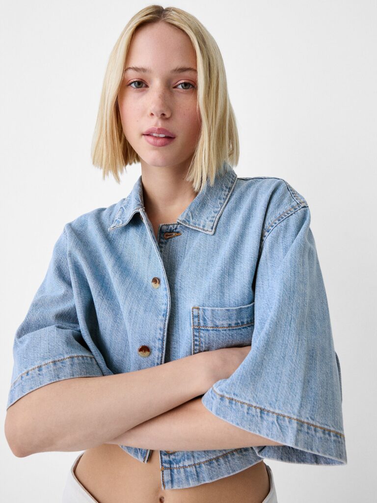 Preţ Bershka Bluză  albastru denim