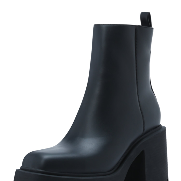 Bershka Botine  negru