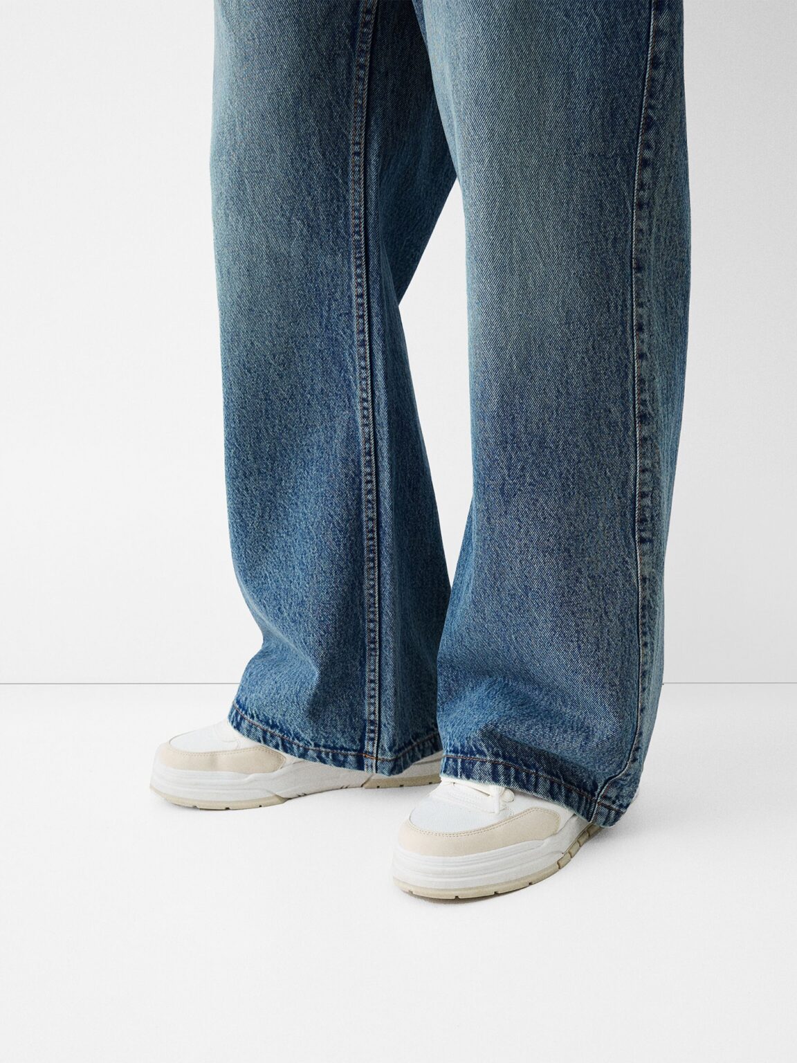 Preţ Bershka Jeans  albastru denim