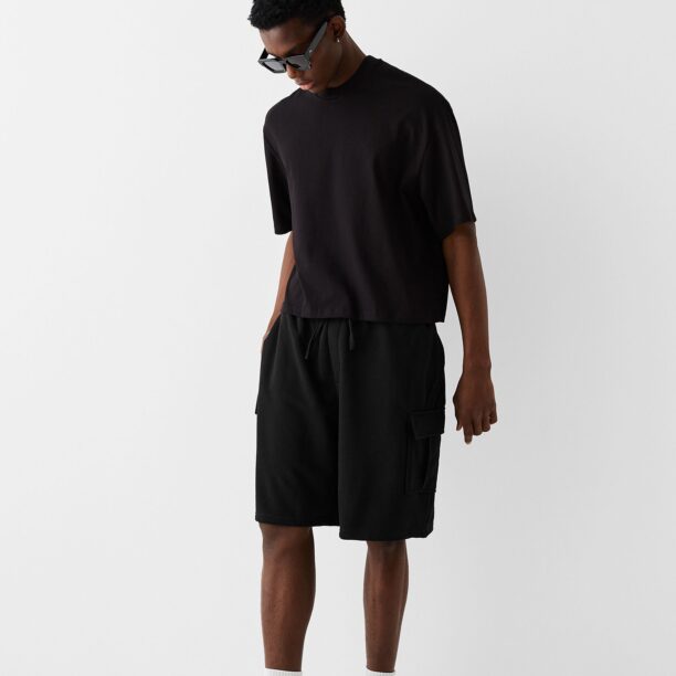 Cumpăra Bershka Pantaloni  negru