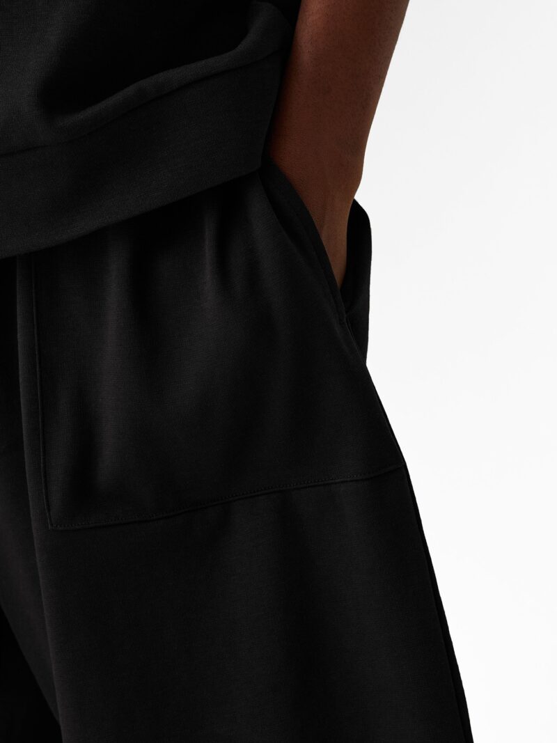 Preţ Bershka Pantaloni  negru