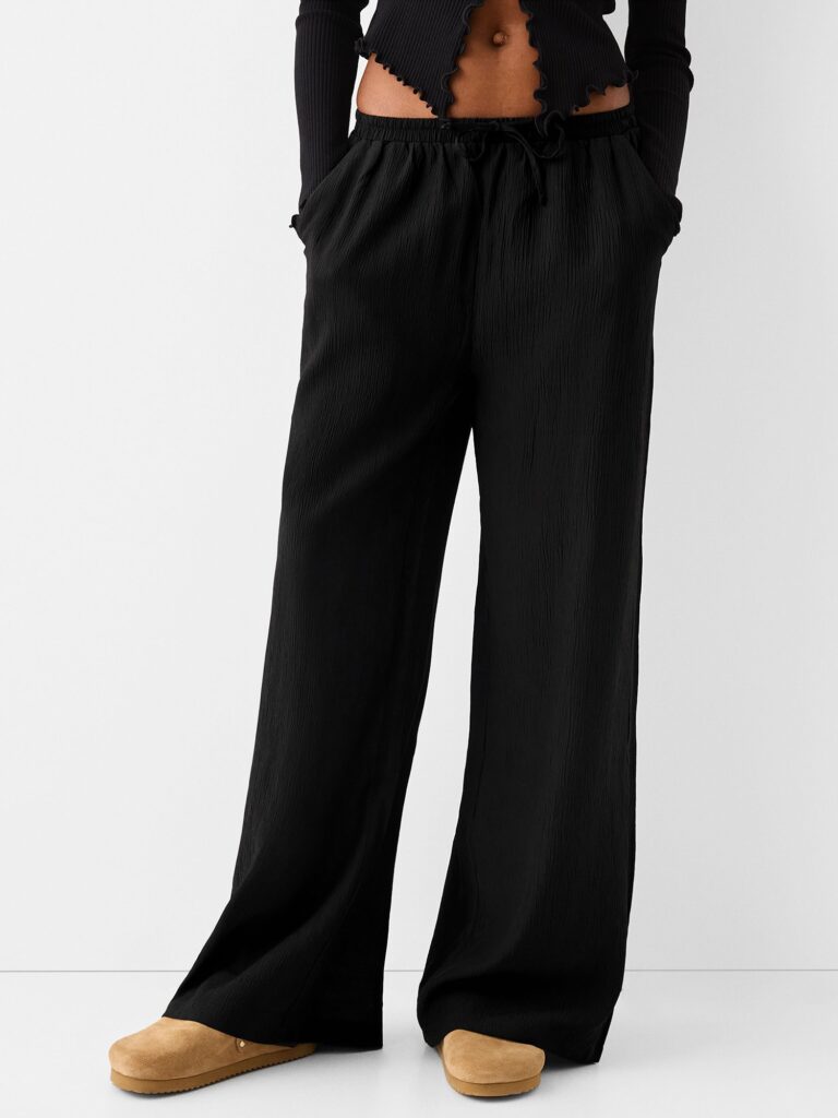 Bershka Pantaloni  negru