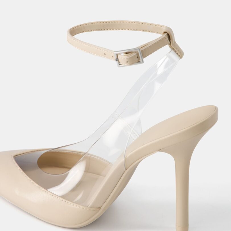 Cumpăra Bershka Pumps  transparent / alb lână