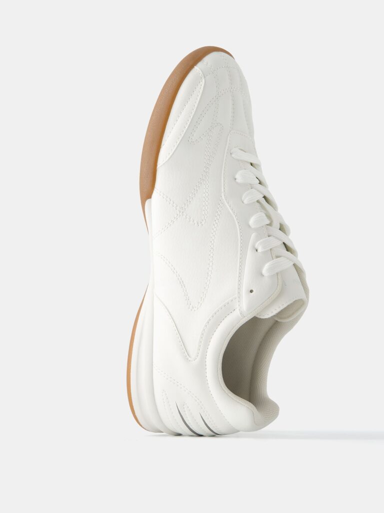 Cumpăra Bershka Sneaker low  alb