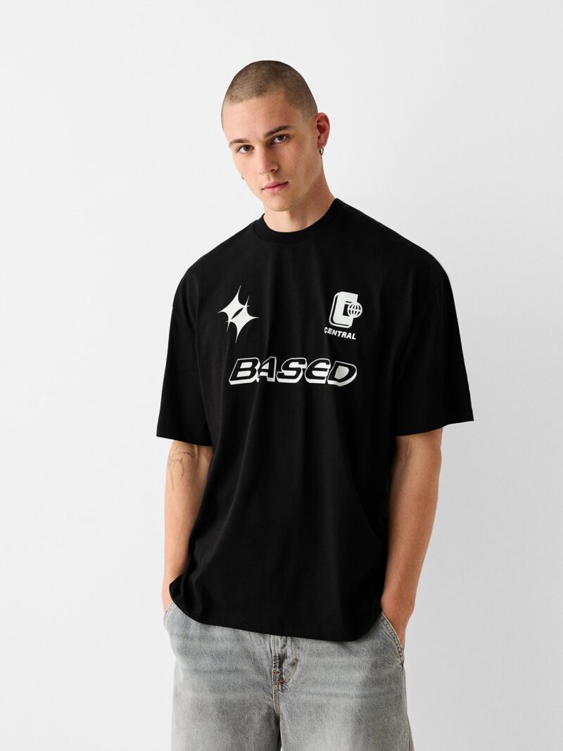 Bershka Tricou  albastru deschis / roșu / negru / alb