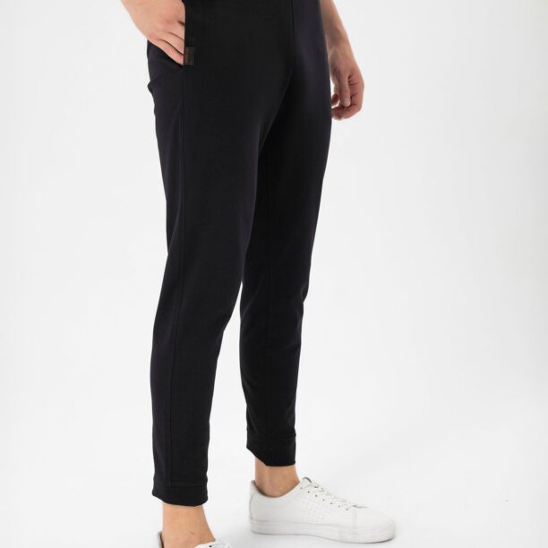 Preţ By Diess Collection Pantaloni  negru