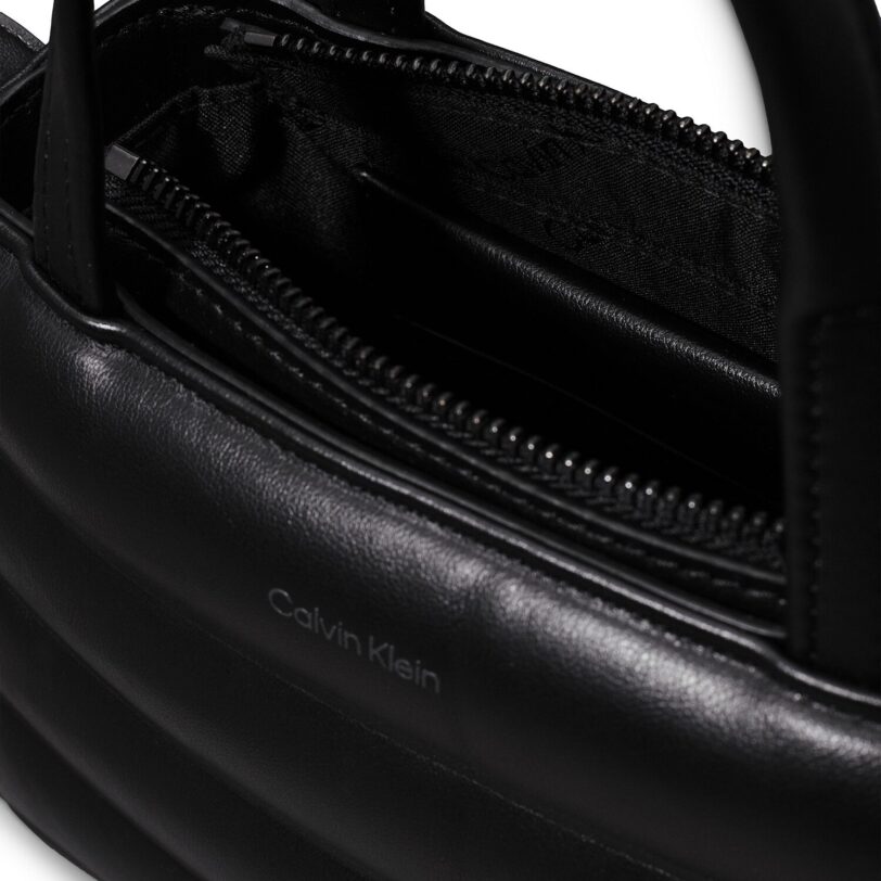 Cumpăra Calvin Klein Poșete  negru