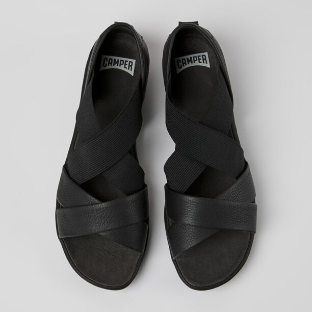 Preţ Camper Right Sandal Black