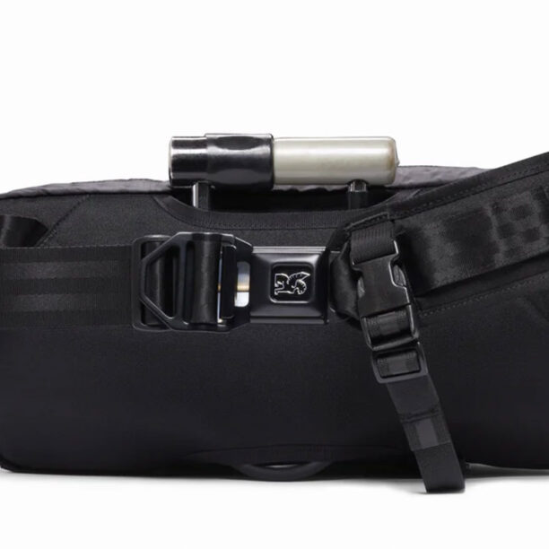 Chrome Kadet Sling Bag preţ