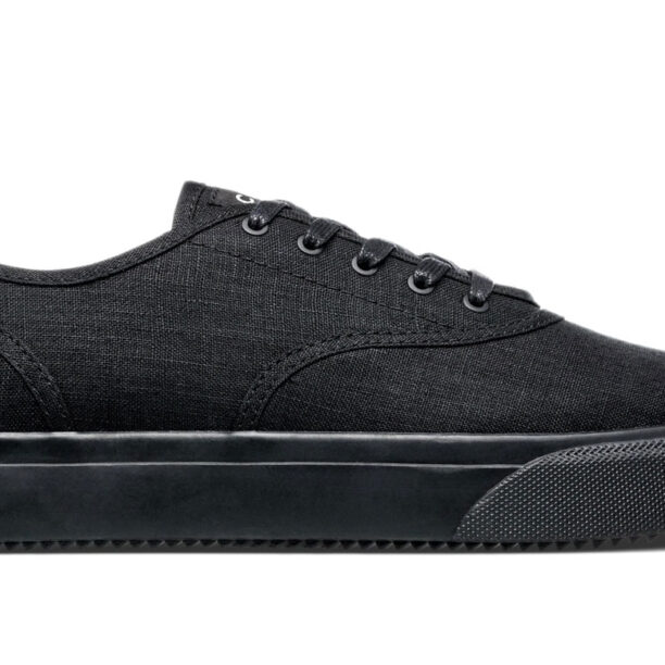 Clae August Triple Black