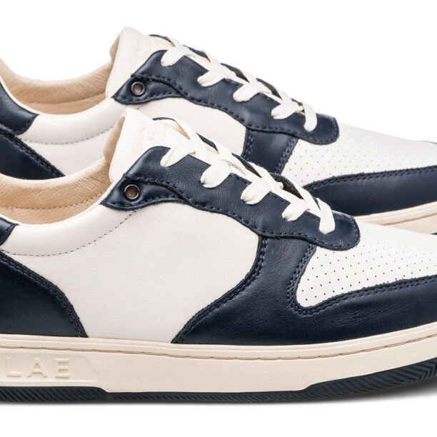 Preţ Clae Malone Navy Leather Off-White