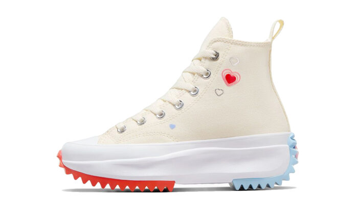 Converse Run Star Hike Platform Y2K Heart High Top preţ