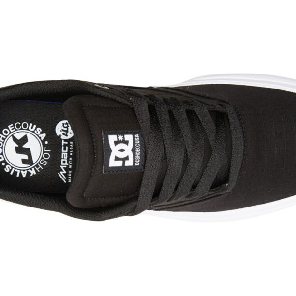 Preţ DC Shoes Manteca 4 Black