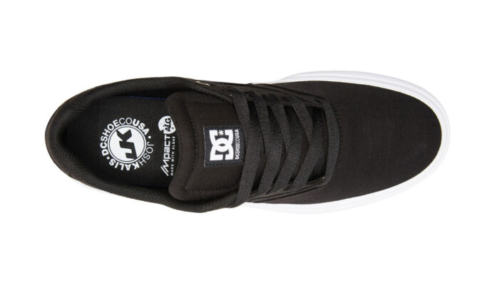 Preţ DC Shoes Manteca 4 Black