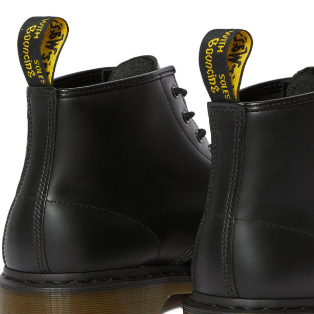 Cumpăra Dr. Martens 101