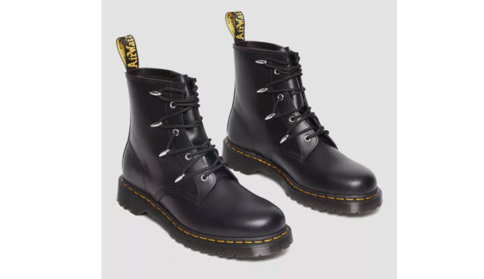 Cumpăra Dr. Martens 1460 Alien Hardware Leather Lace Up Boots