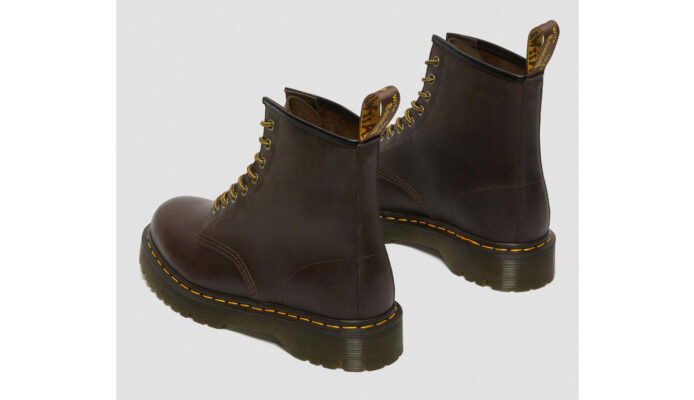 Preţ Dr. Martens 1460 Bex Crazy Horse Leather Lace Up Boots