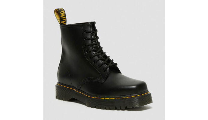 Dr. Martens 1460 Bex Squared Toe Leather Lace Up Boots preţ