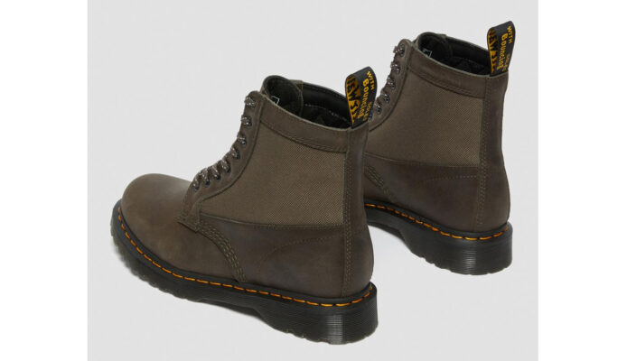 Cumpăra Dr. Martens 1460 Panel Leather Lace Up Boots