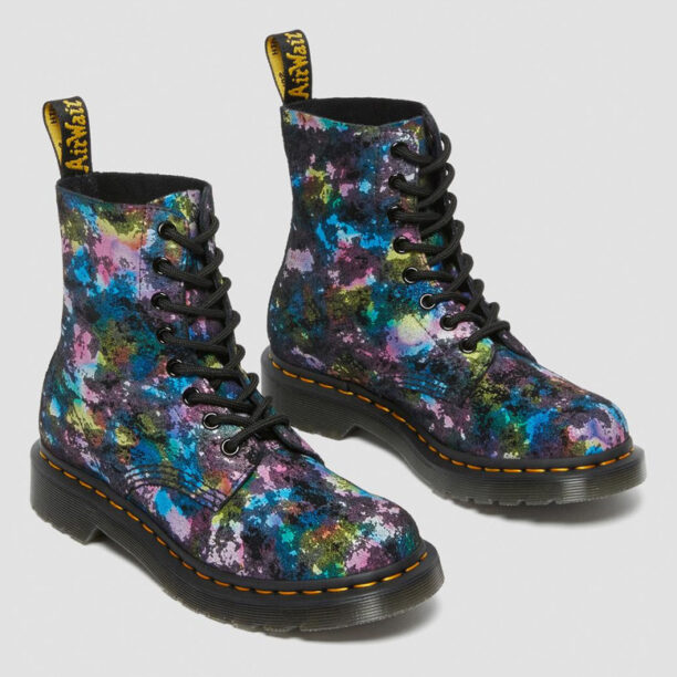 Dr. Martens 1460 Pascal Confetti Suede Lace Up preţ