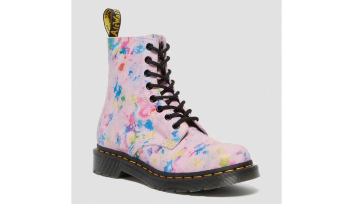 Dr. Martens 1460 Pascal Rainbow Suede Lace preţ