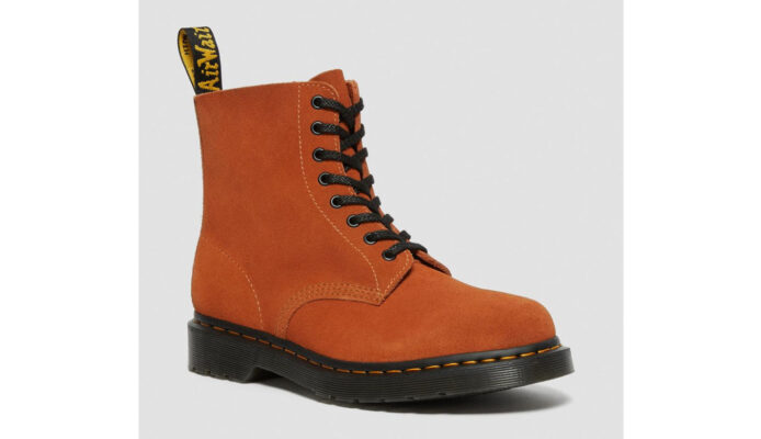 Dr. Martens 1460 Pascal Suede Lace Up Boots preţ