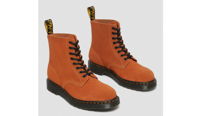 Preţ Dr. Martens 1460 Pascal Suede Lace Up Boots