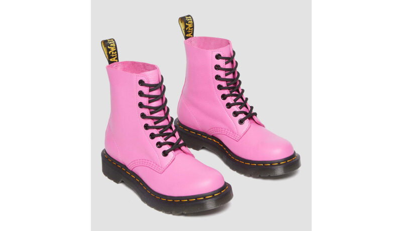 Dr. Martens 1460 Pascal Virginia Leather Boots preţ