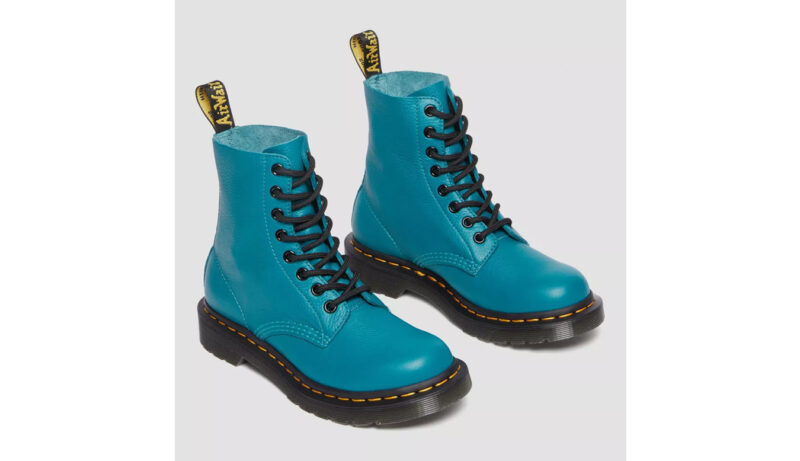 Dr. Martens 1460 Pascal Virginia Leather Boots preţ