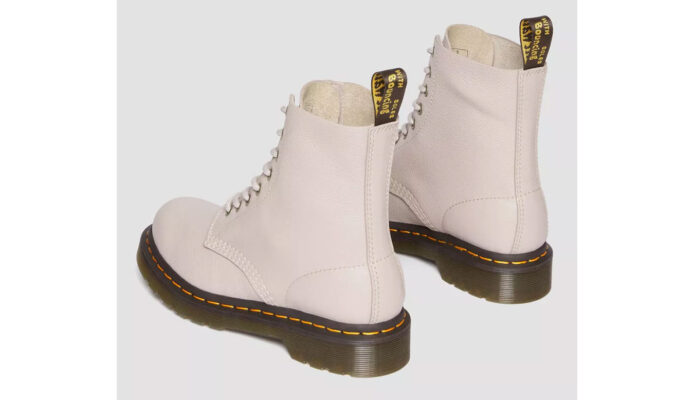 Preţ Dr. Martens 1460 Pascal Virginia Leather Boots