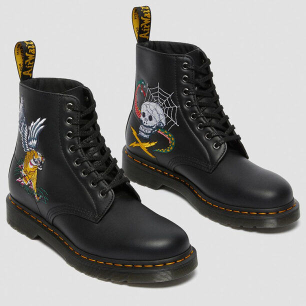 Dr. Martens 1460 Souvenir Embroidered Leather Boots preţ