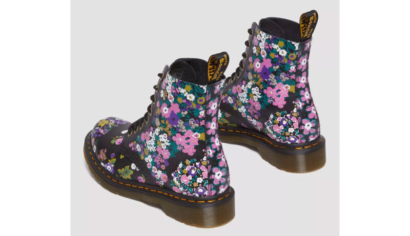 Preţ Dr. Martens 1460 Vintage Floral Leather Lace Up Boots