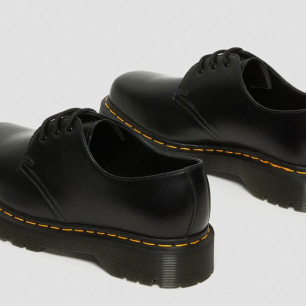 Cumpăra Dr. Martens 1461 Bex Squared Toe Leather Oxford