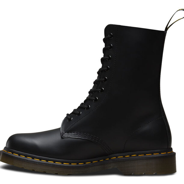 Preţ Dr. Martens 1490 Smooth Black