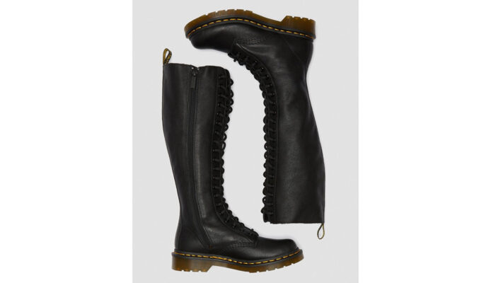 Cumpăra Dr. Martens 1B60 Virginia Leather Knee High Boots