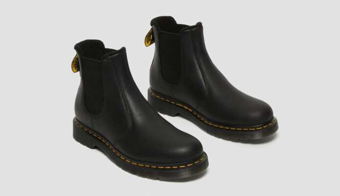 Original Dr. Martens 2976 Chelsea Boots