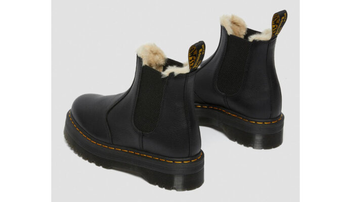 Preţ Dr. Martens 2976 Faux Fur Lined Platform Chelsea Boots