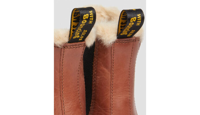 Dr. Martens 2976 Leonore Faux Fur Lined Chelsea Boot - imagine 9