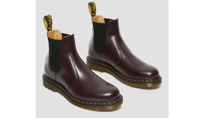 Cumpăra Dr. Martens 2976 Smooth Leather Chelsea Boot Burgundy