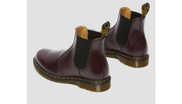 Preţ Dr. Martens 2976 Smooth Leather Chelsea Boot Burgundy