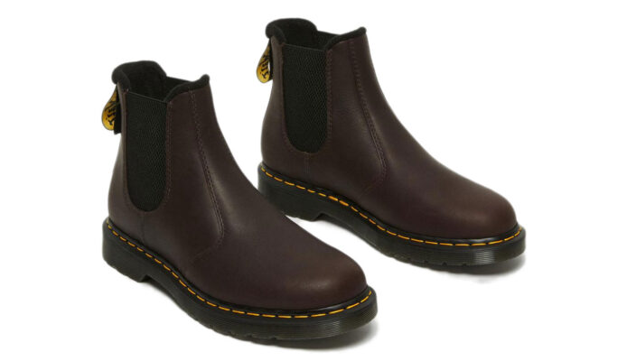 Cumpăra Dr. Martens 2976 Warmwair Valor WP Leather Chelsea Boot