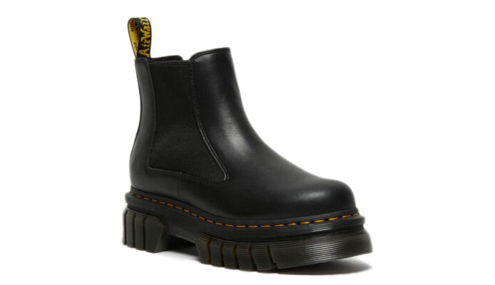 Dr. Martens Audrick Leather Platfrom Chelsea Boots preţ